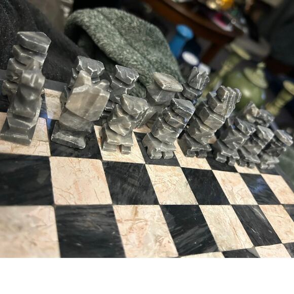 Vintage Marble Chess Set with All Pieces Handmade in Mexico - Picture 4 of 4